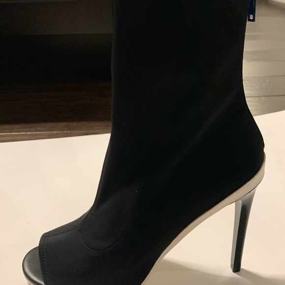 ALDO high heel ankle boots - Picture 4 of 4